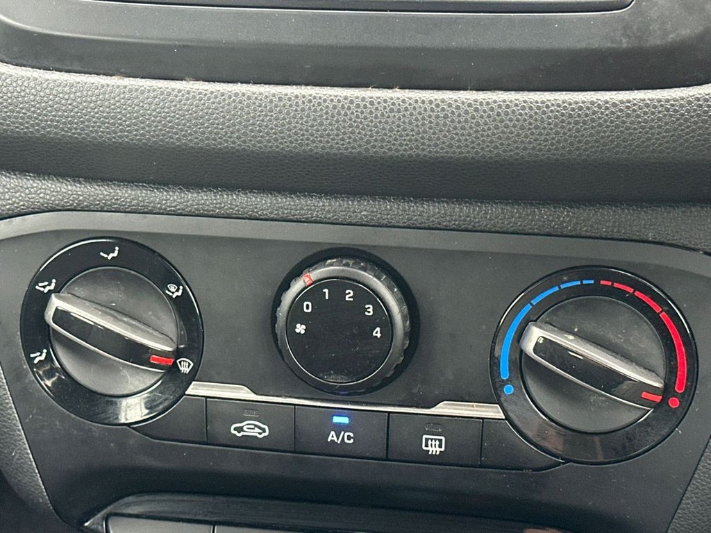 Used Hyundai i20 2019 for sale - 77668912: Photo 32