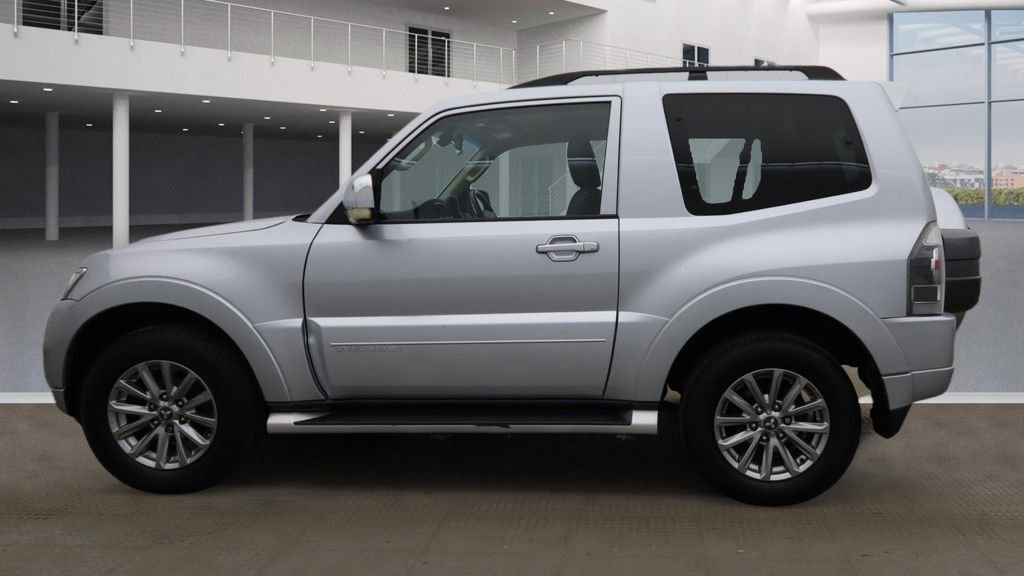 Used Mitsubishi Shogun 2016 for sale - 76973837: Photo 14