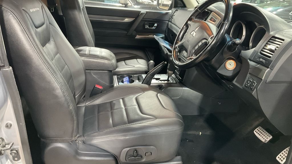 Used Mitsubishi Shogun 2016 for sale - 76973837: Photo 17