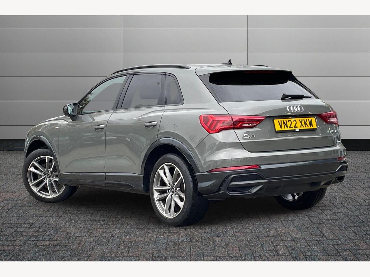 Used Audi Q3 2022 for sale - 76675062: Photo 3