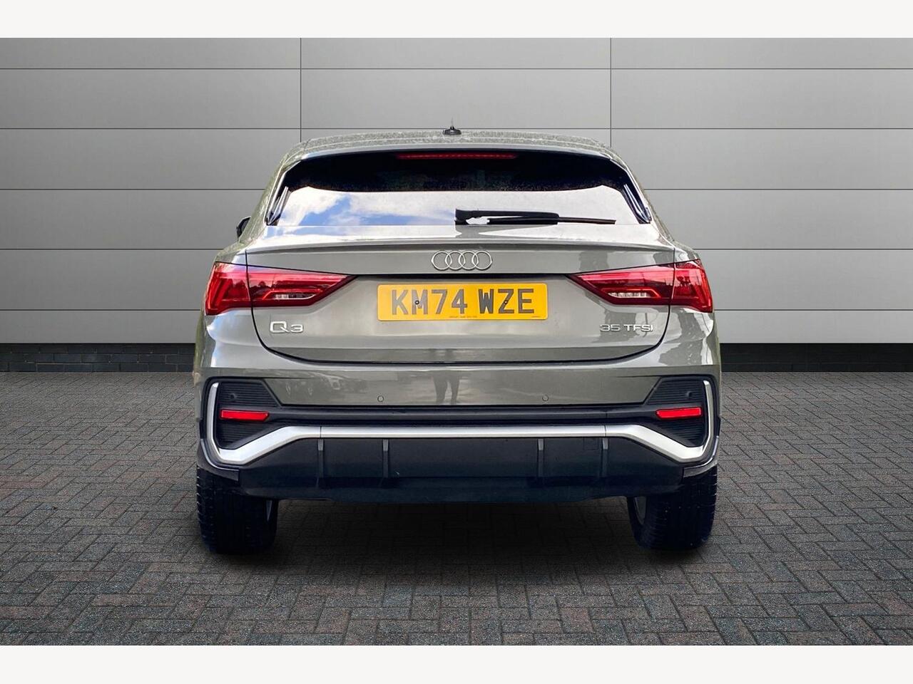 Used Audi Q3 2024 for sale - 77075399: Photo 12