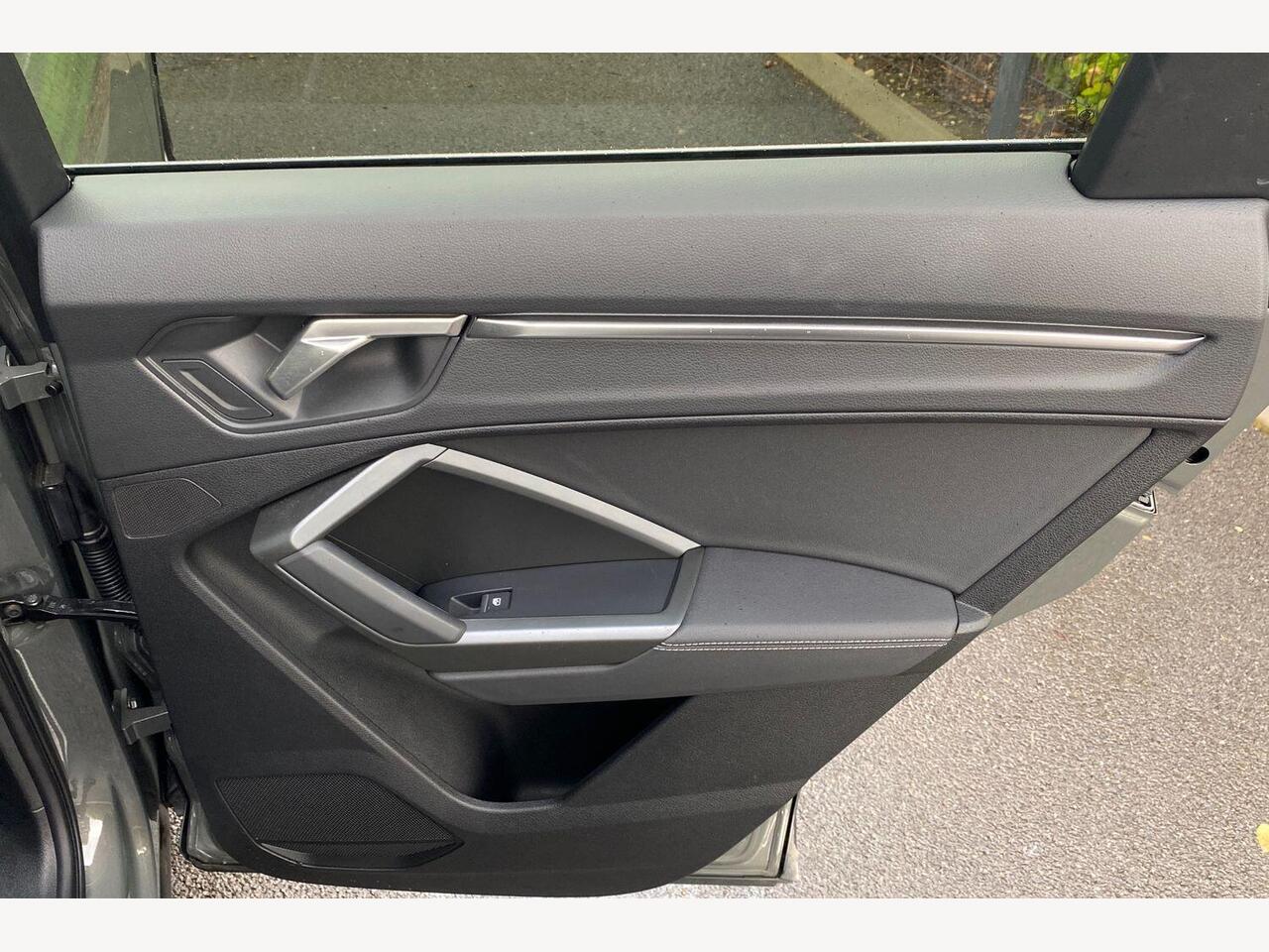 Used Audi Q3 2024 for sale - 77075399: Photo 15