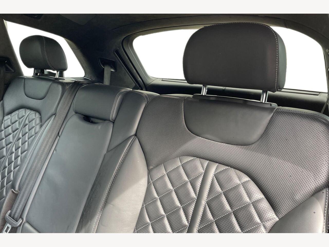 Used Audi Q7 2020 for sale - 76772853: Photo 8