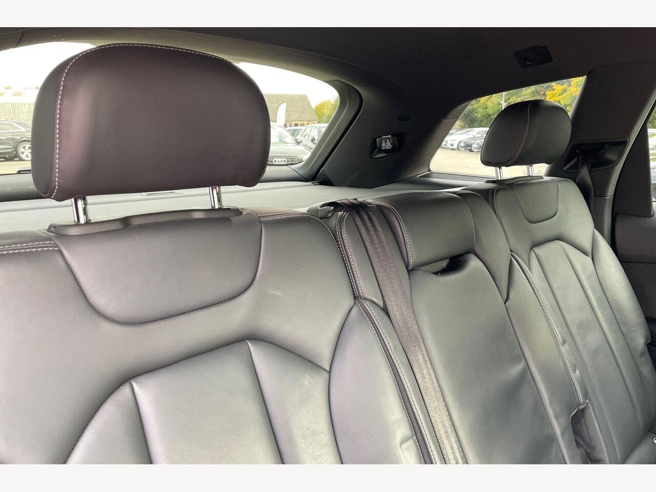 Used Audi Q7 2023 for sale - 76676879: Photo 13