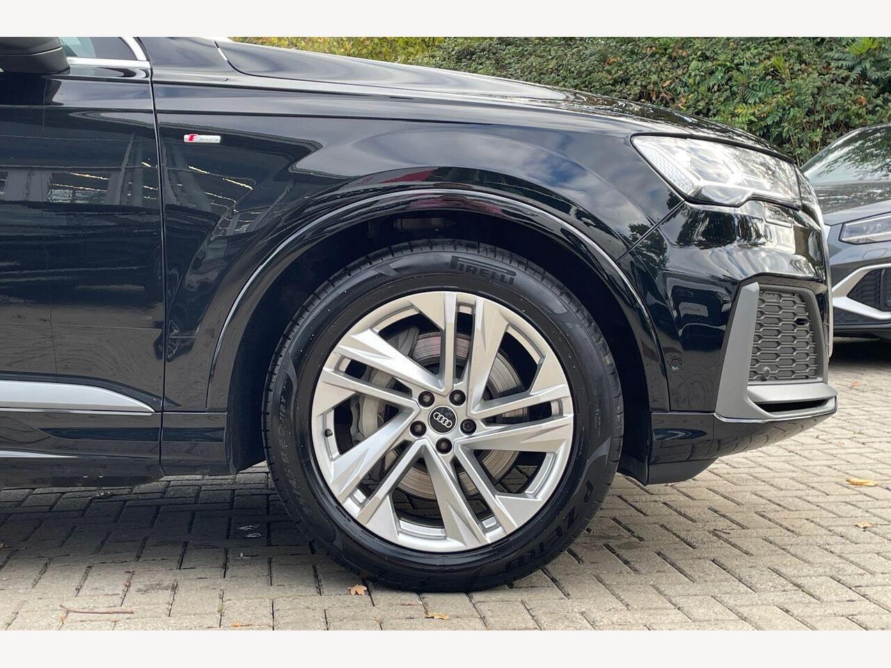 Used Audi Q7 2023 for sale - 76676879: Photo 17