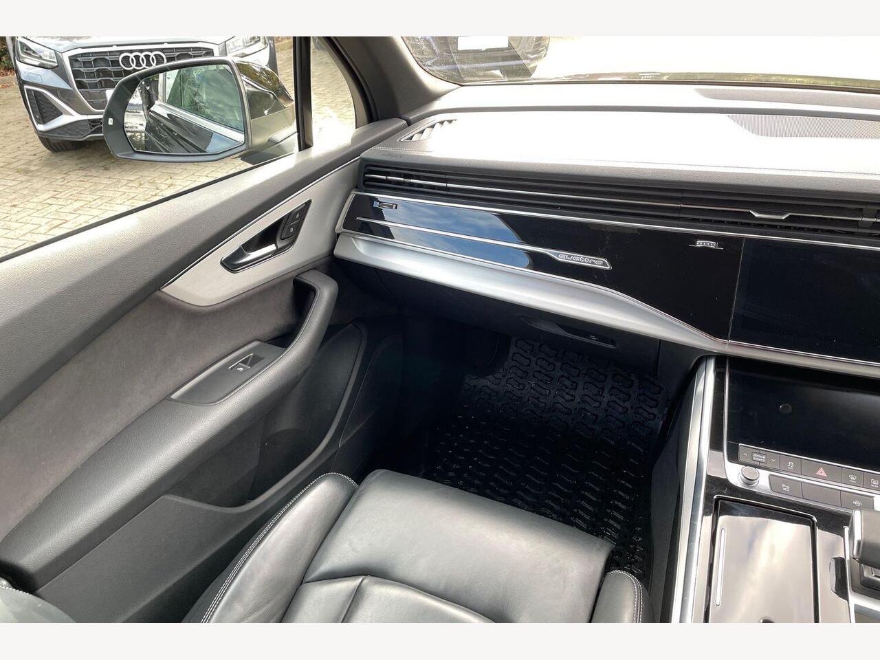 Used Audi Q7 2023 for sale - 76676879: Photo 24