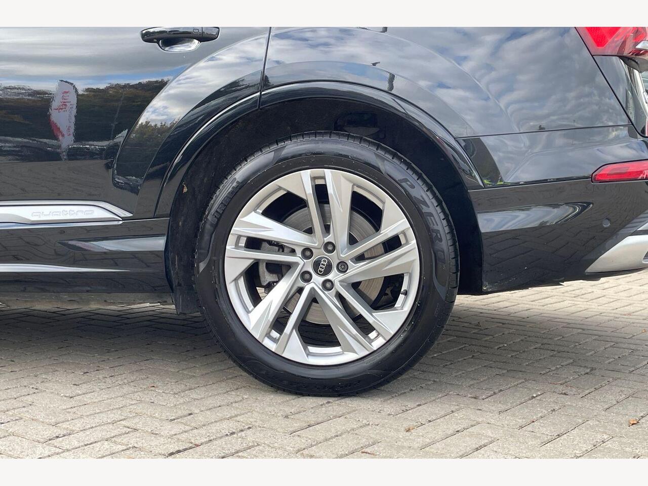 Used Audi Q7 2023 for sale - 76676879: Photo 5