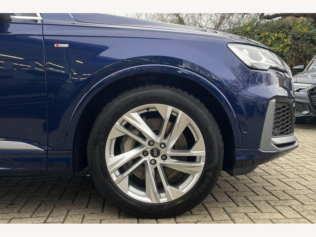 Used Audi Q7 2022 for sale - 76900127: Photo 13
