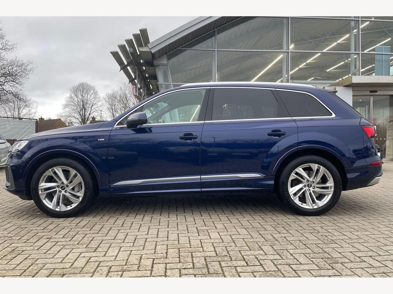 Used Audi Q7 2022 for sale - 76900127: Photo 16