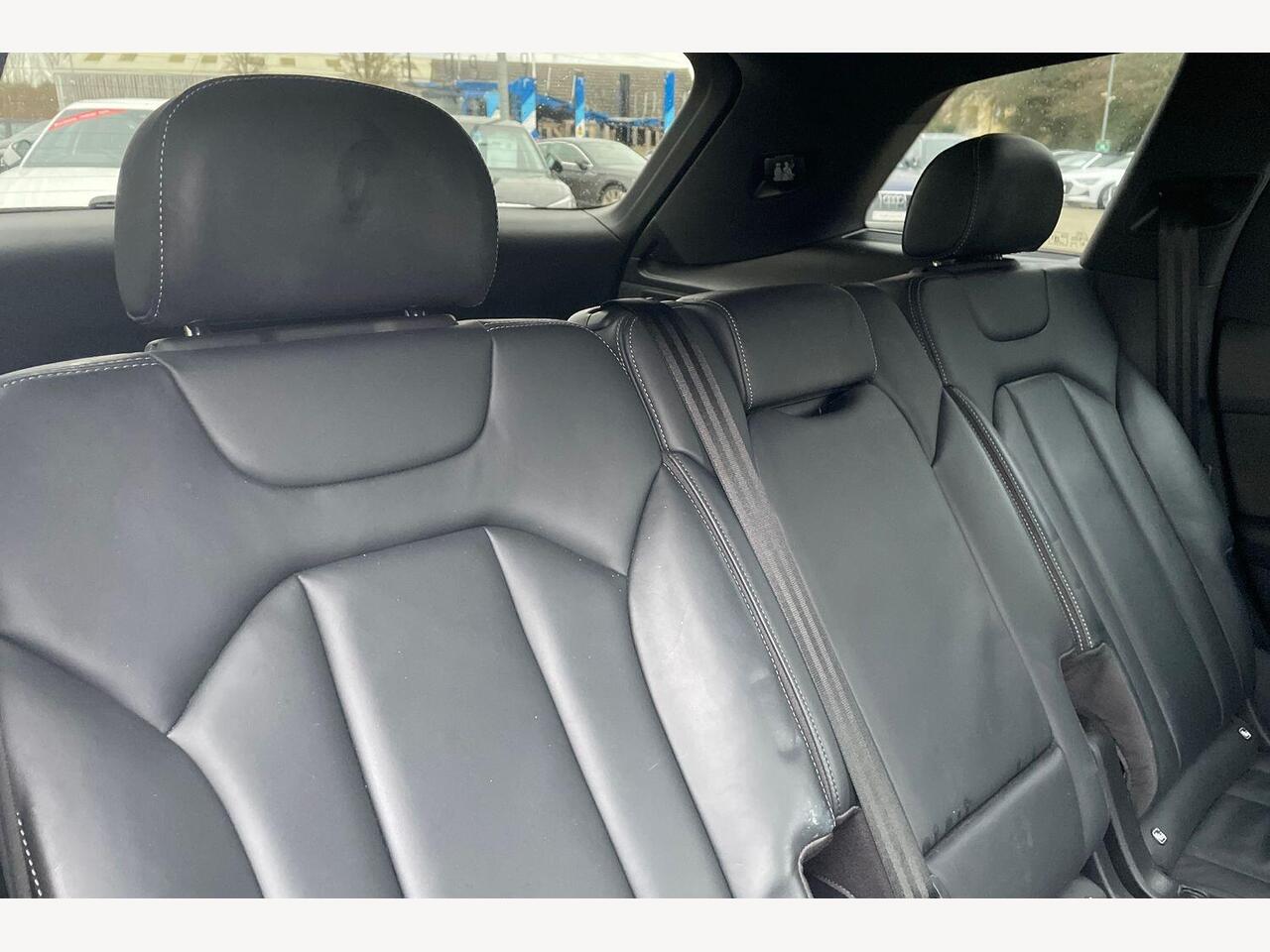 Used Audi Q7 2022 for sale - 76900127: Photo 17