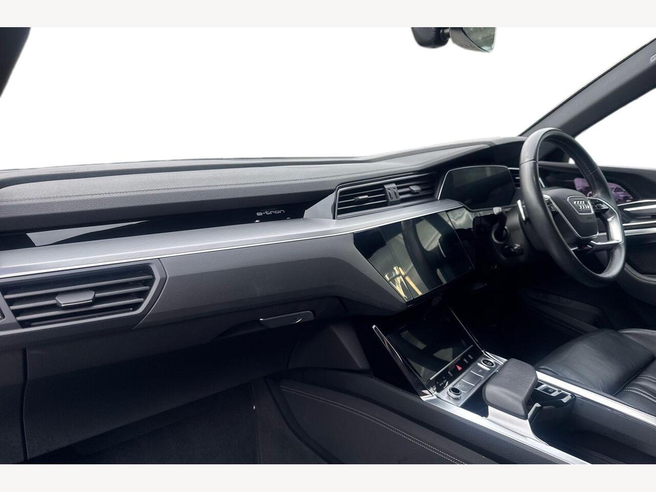 Used Audi e-tron 2021 for sale - 76674114: Photo 2