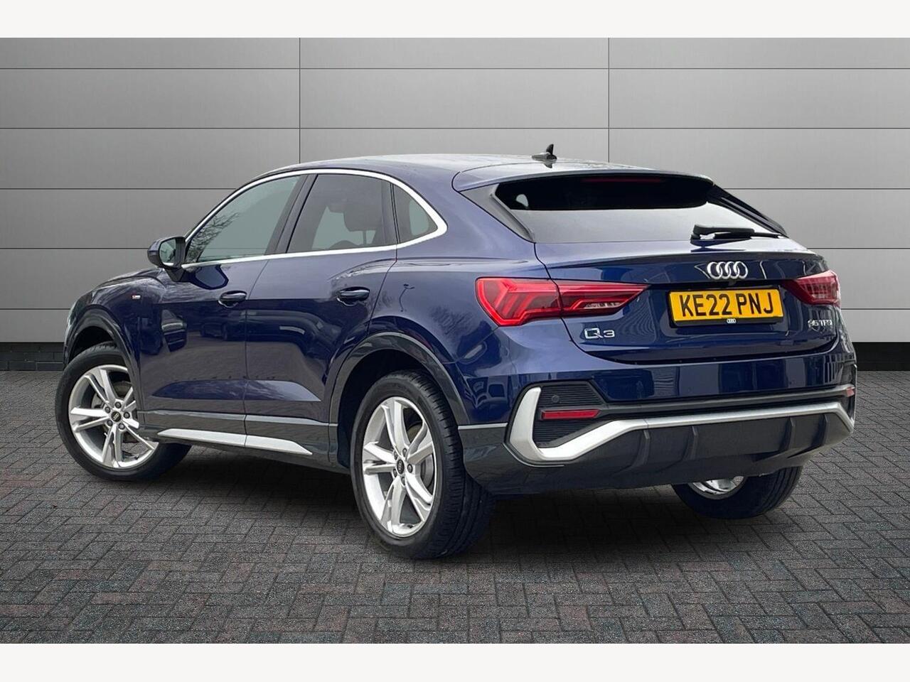 Used Audi Q3 2022 for sale - 77785834: Photo 3