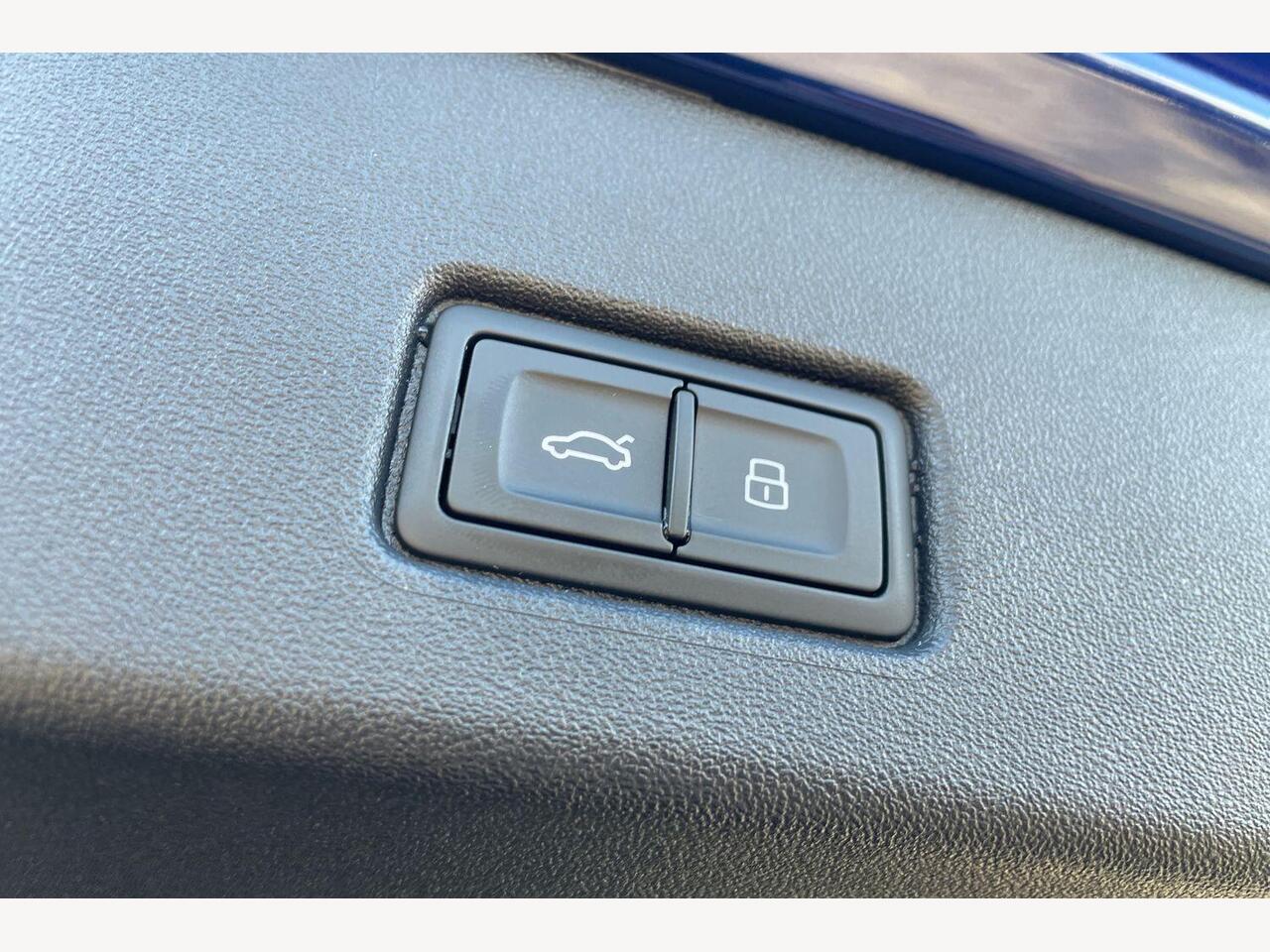 Used Audi Q4 e-tron 2025 for sale - 78169208: Photo 13