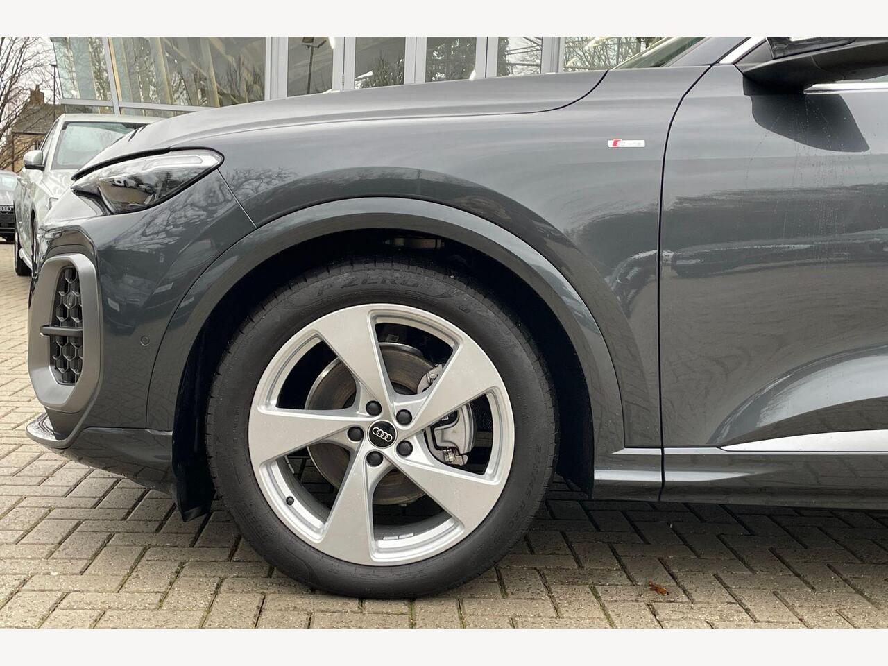 Used Audi Q5 2025 for sale - 77885259: Photo 16