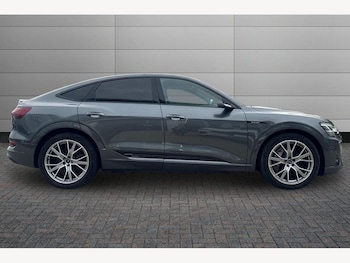 Used Audi e-tron 2021 for sale - 77372683: Photo