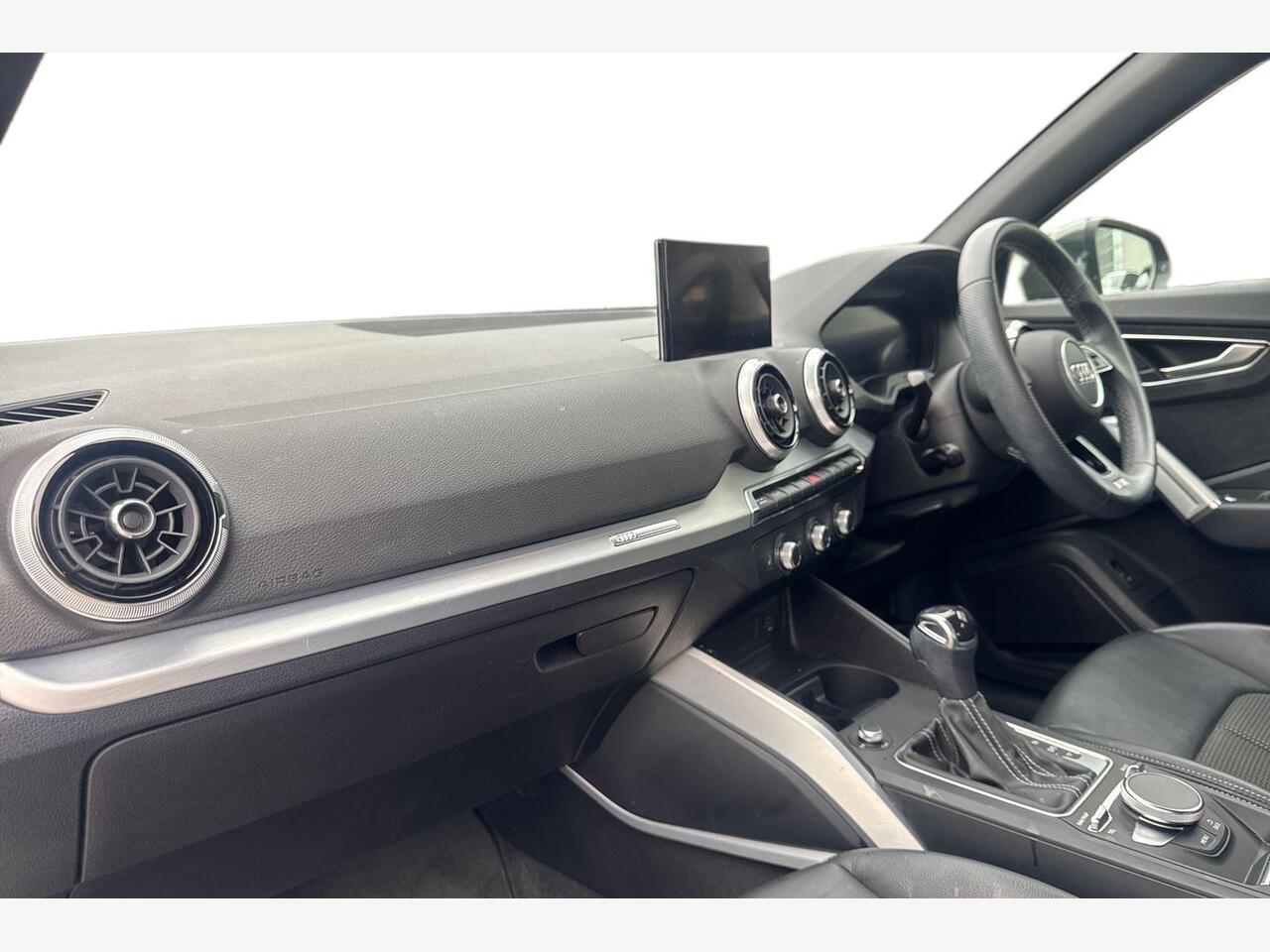 Used Audi Q2 2021 for sale - 76674396: Photo 2