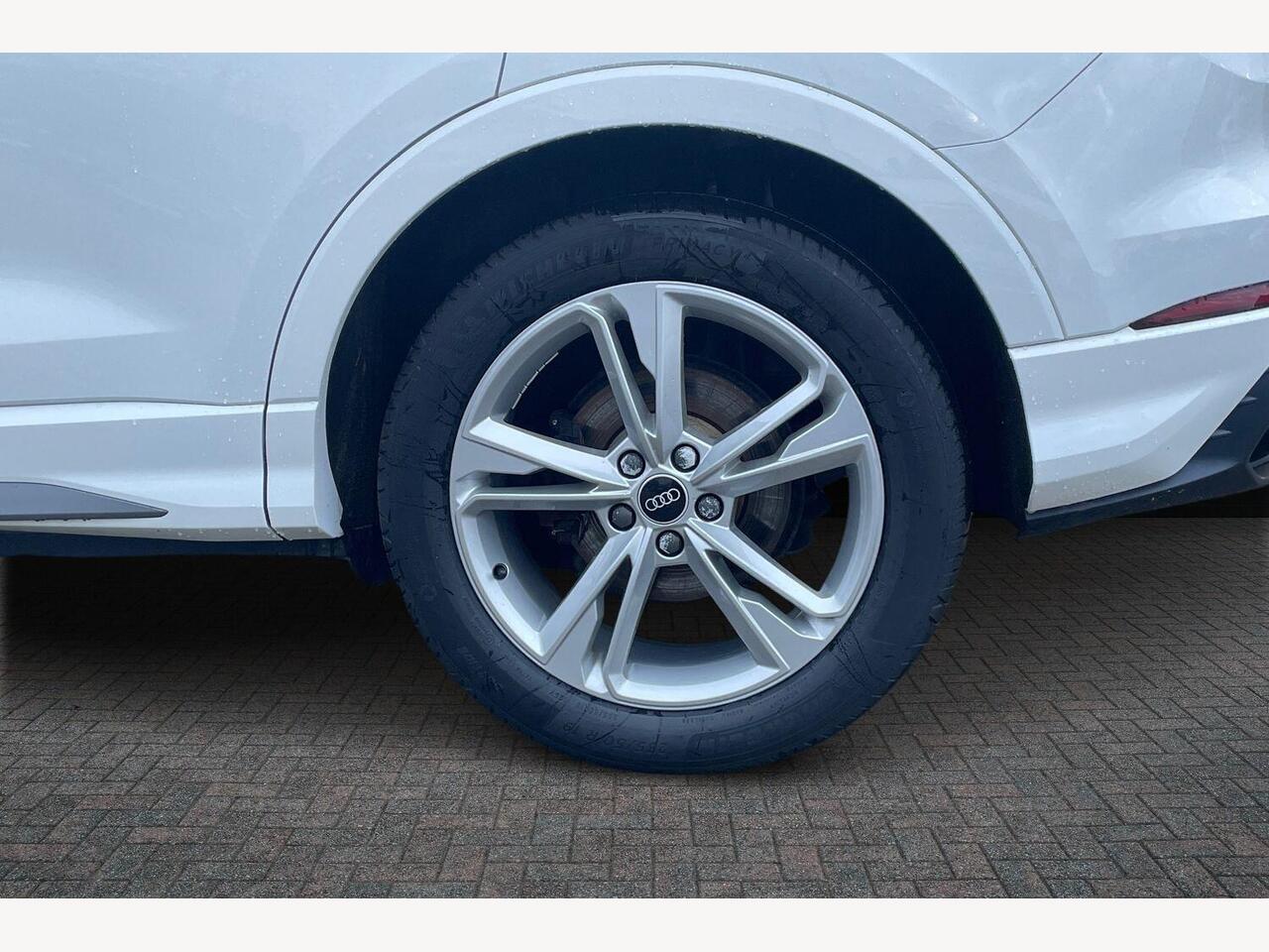 Used Audi Q3 2020 for sale - 76867089: Photo 5