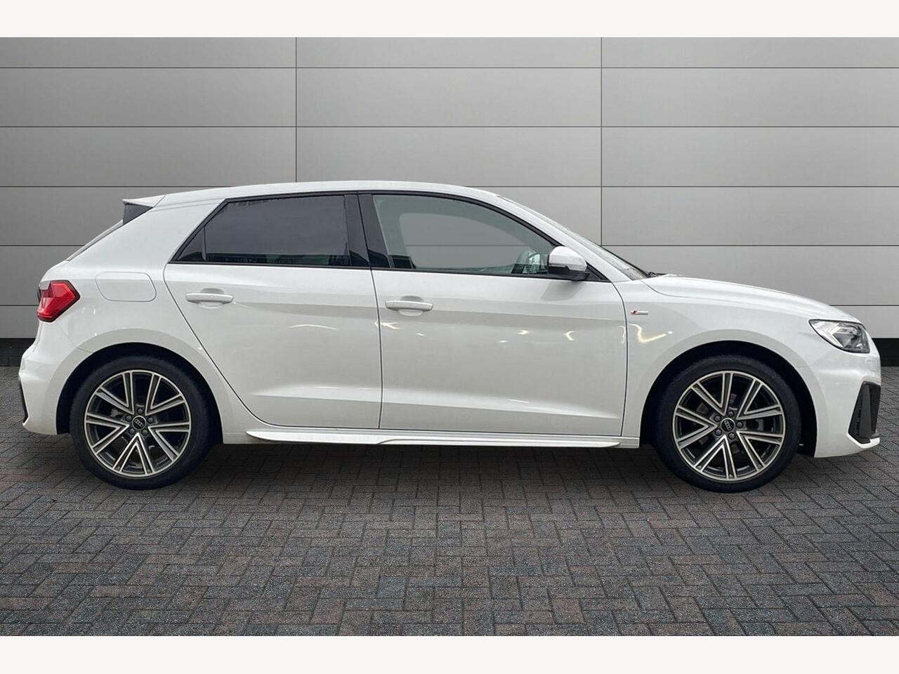 Used Audi A1 2024 for sale - 77360402: Photo 4