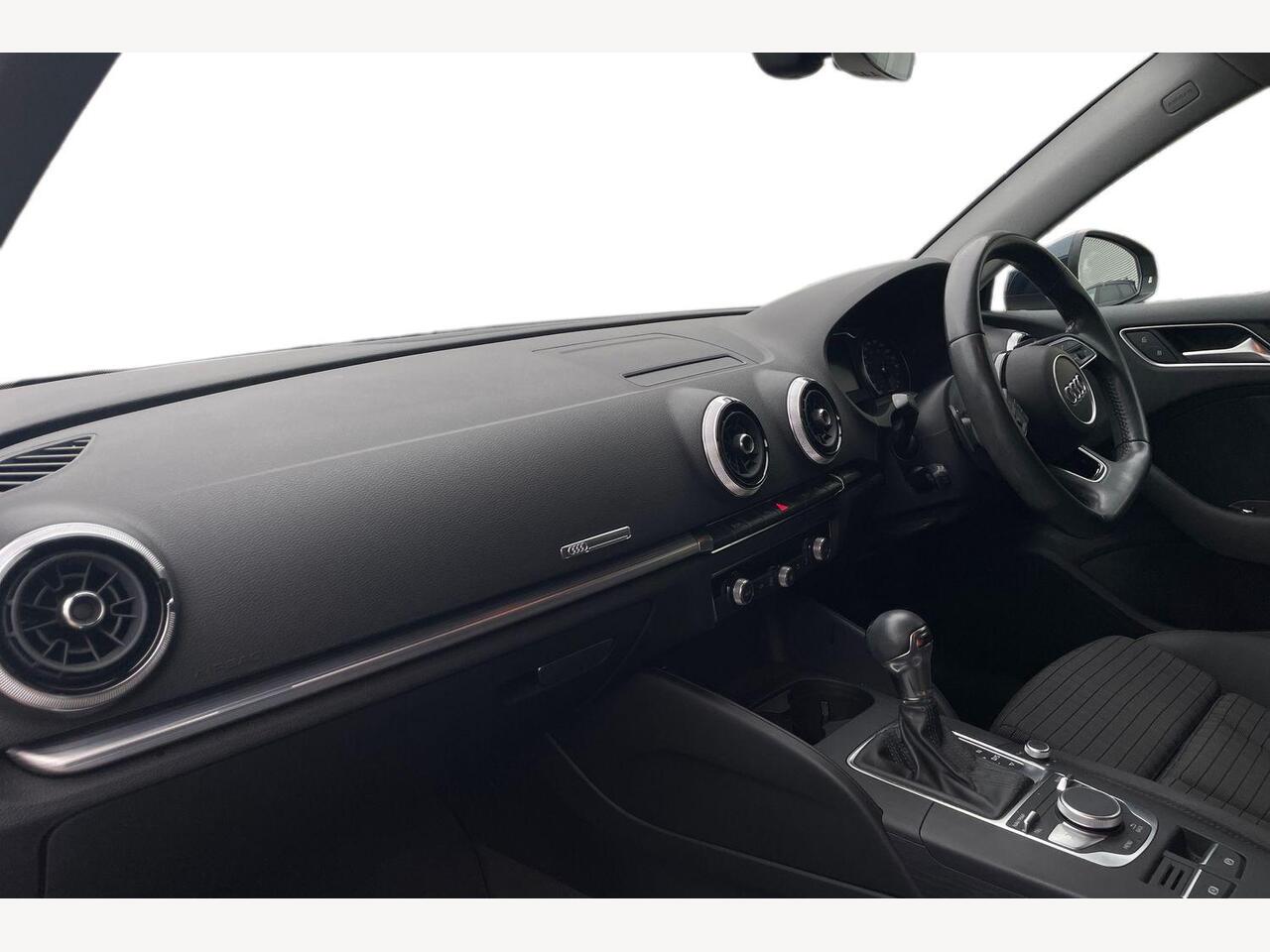 Used Audi A3 2018 for sale - 77809865: Photo 2