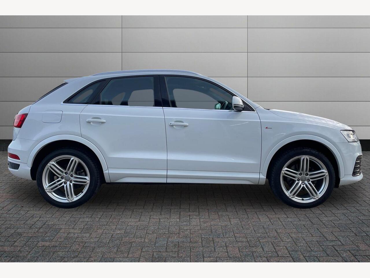 Used Audi Q3 2016 for sale - 77785829: Photo 4