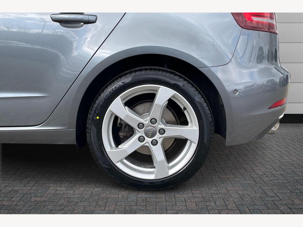 Used Audi A3 2017 for sale - 77927073: Photo 5