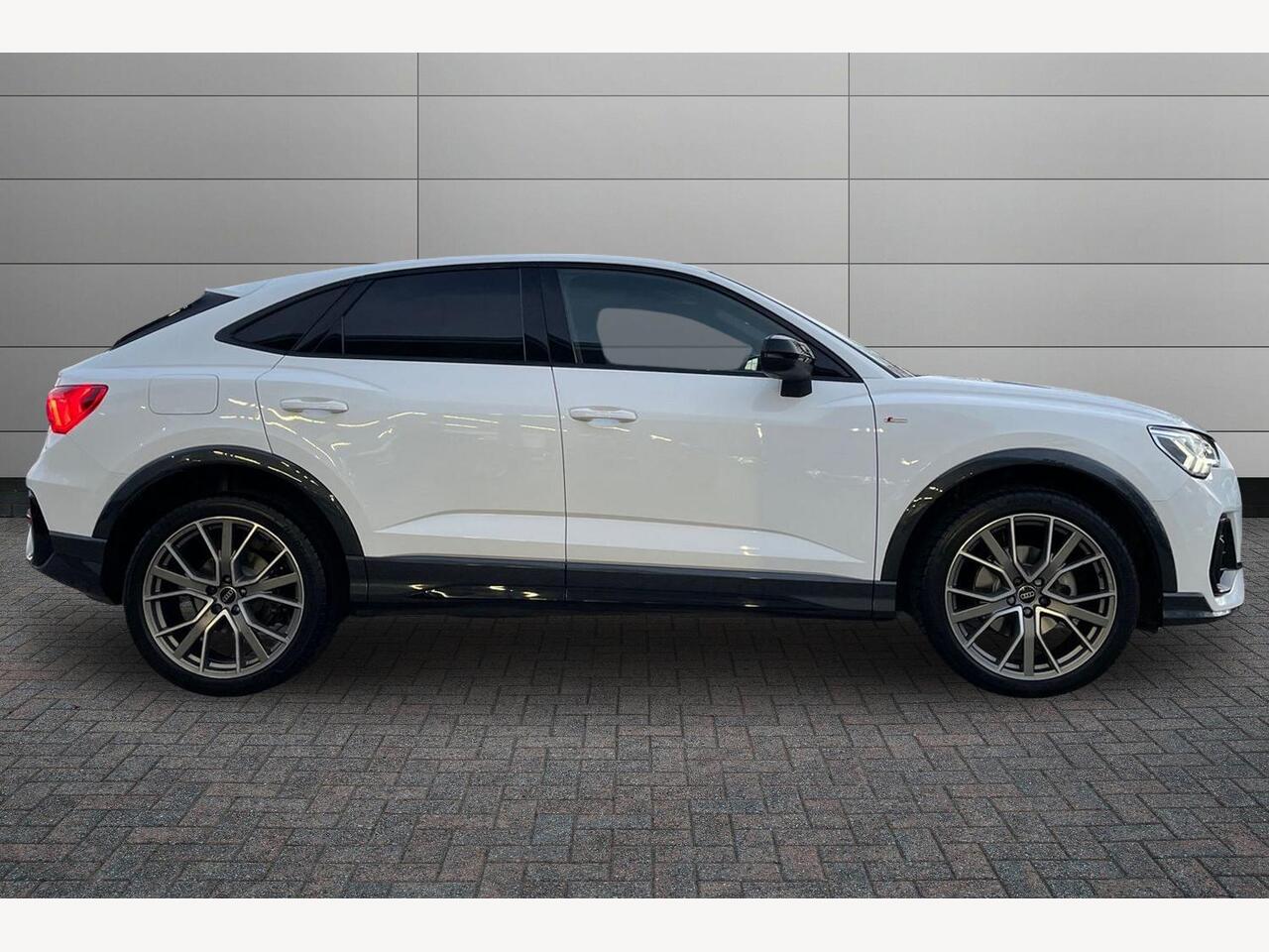 Used Audi Q3 2025 for sale - 77132901: Photo 5