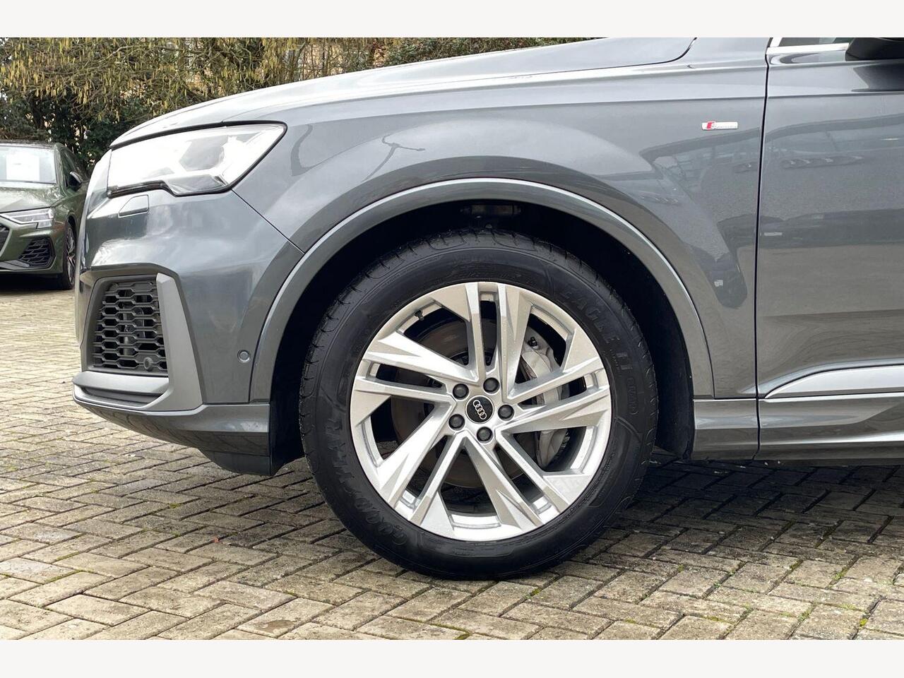 Used Audi Q7 2023 for sale - 77972312: Photo 15