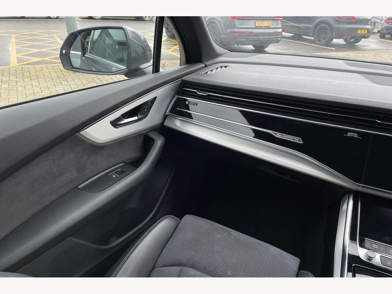 Used Audi Q7 2023 for sale - 77972312: Photo 24