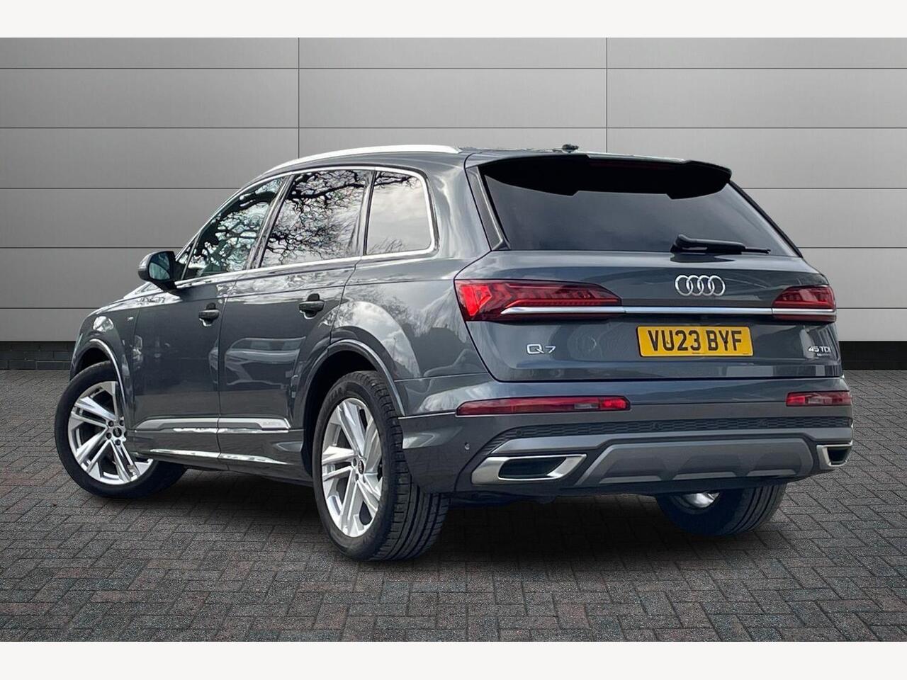 Used Audi Q7 2023 for sale - 77972312: Photo 3