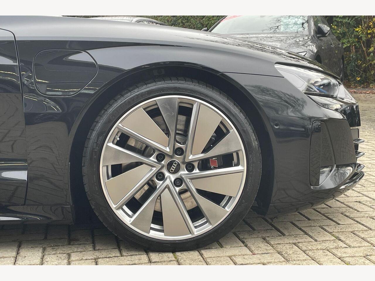 Used Audi RS e-tron GT 2023 for sale - 77420986: Photo 13