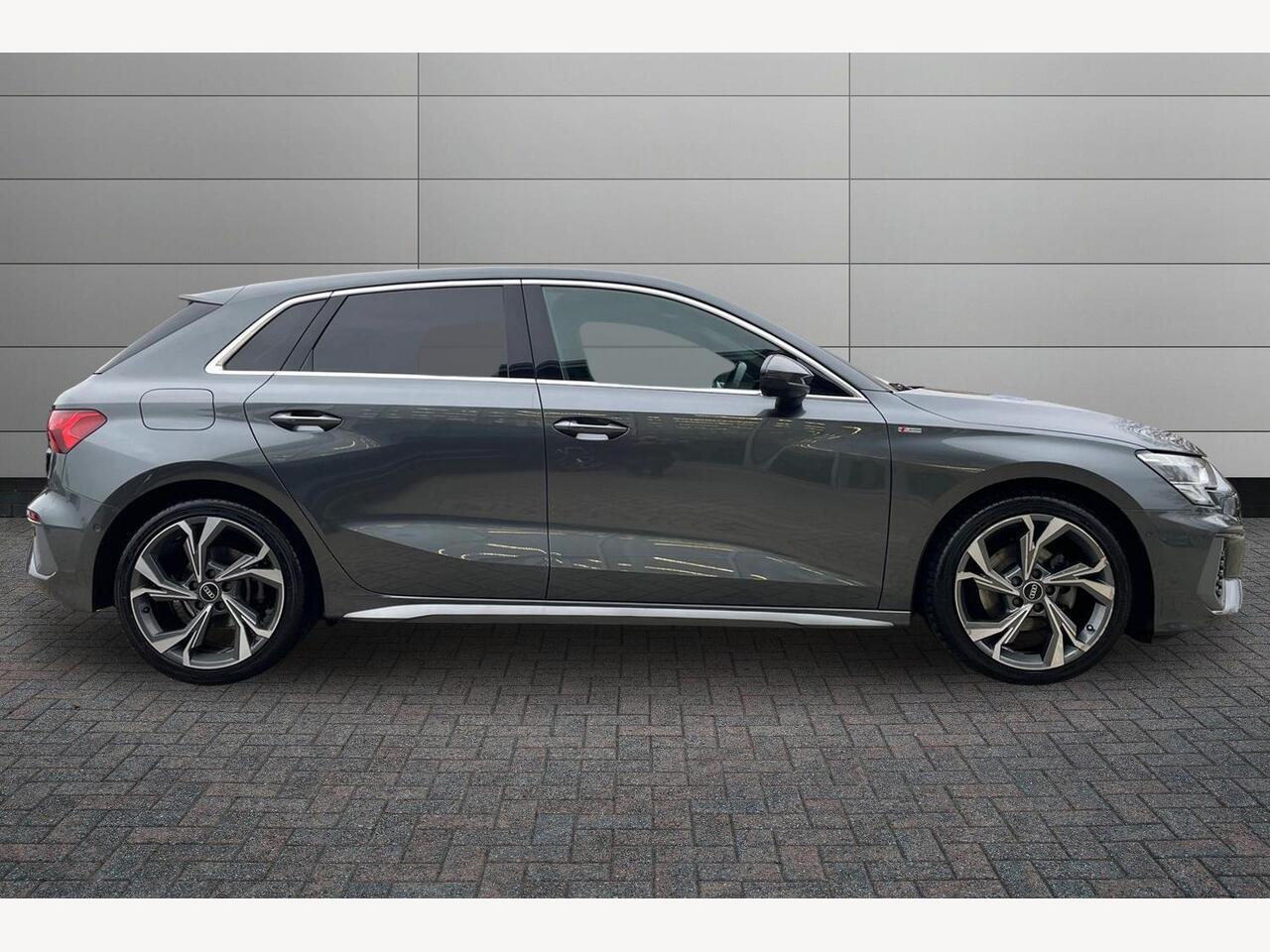 Used Audi A3 2022 for sale - 77332636: Photo 4