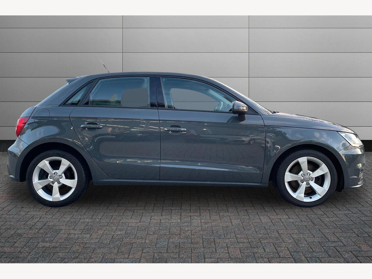 Used Audi A1 2018 for sale - 76999083: Photo 4