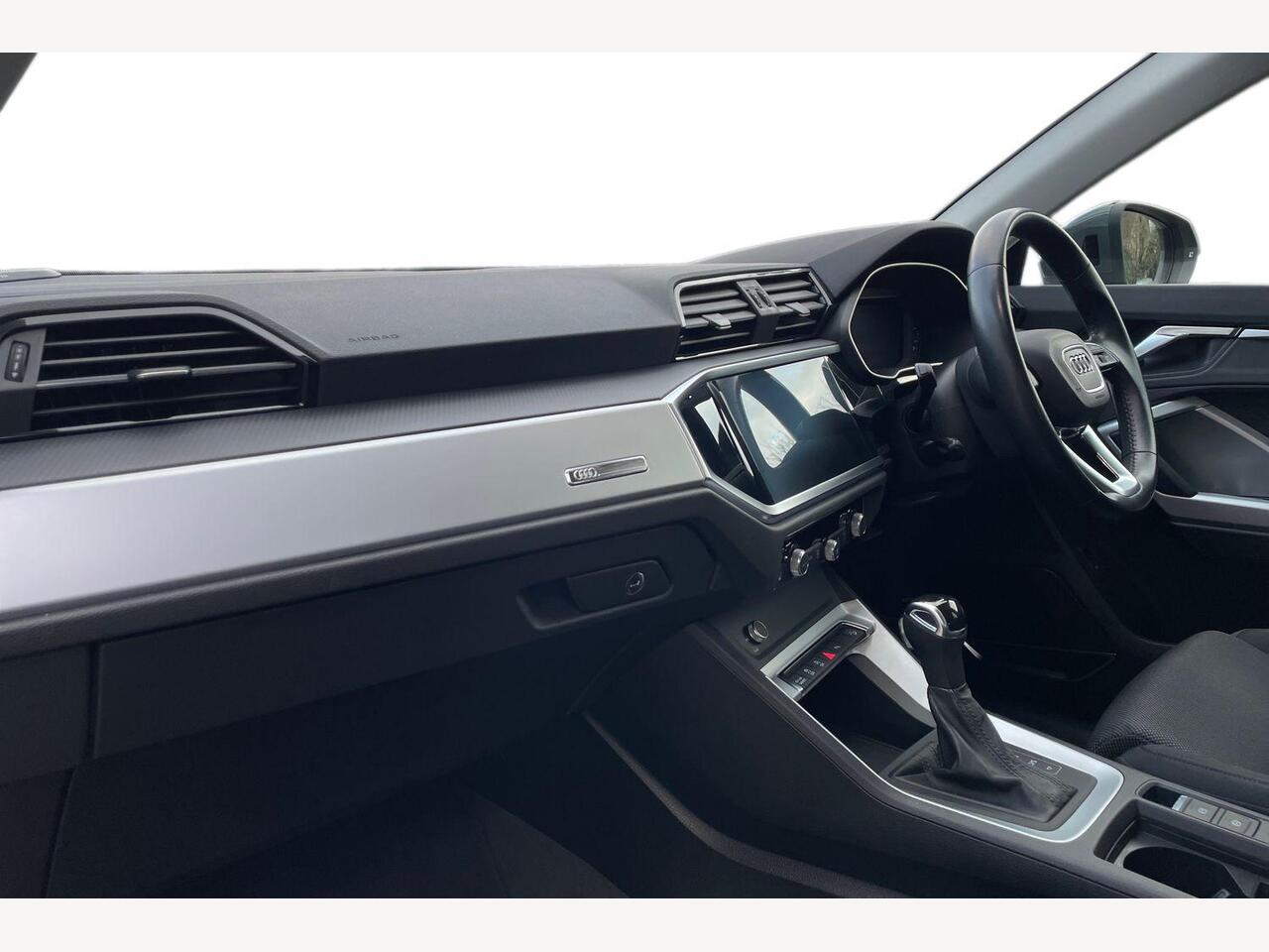 Used Audi Q3 2020 for sale - 77307269: Photo 2