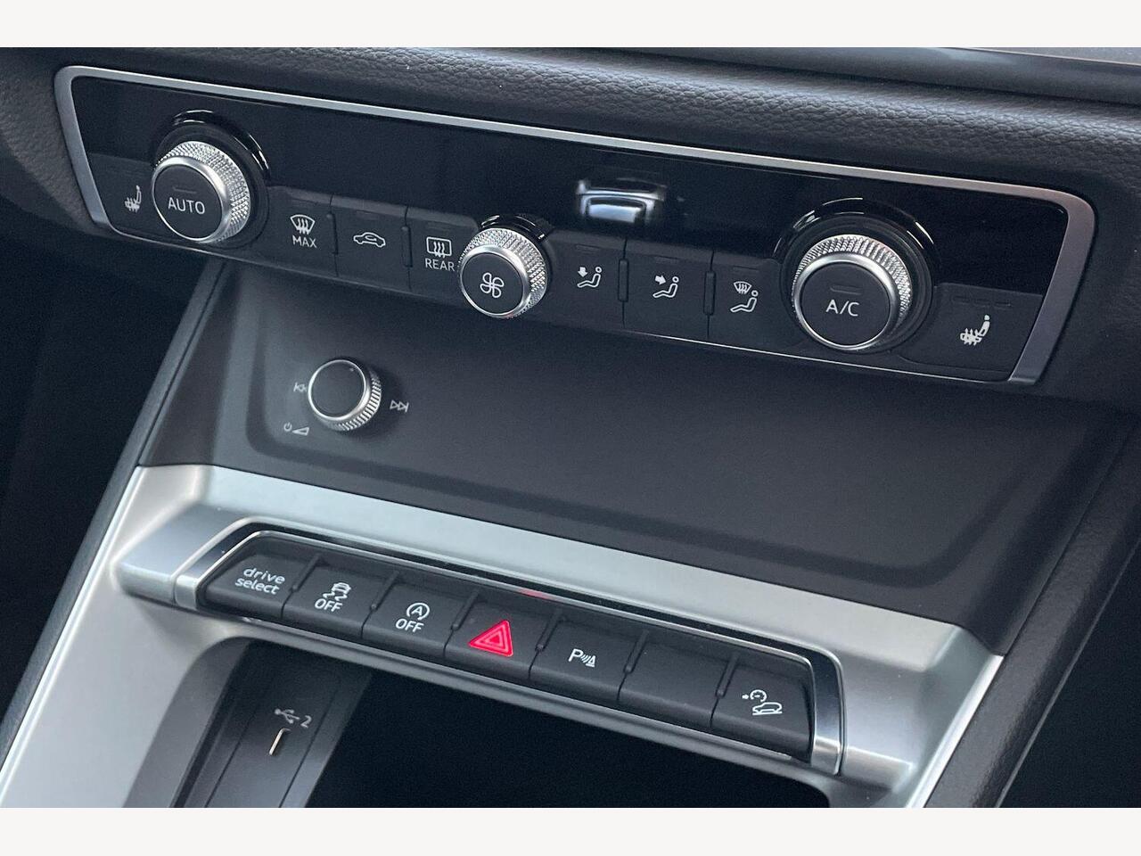 Used Audi Q3 2020 for sale - 77307269: Photo 25