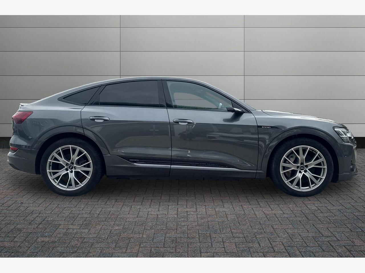 Used Audi e-tron 2021 for sale - 76867078: Photo 4