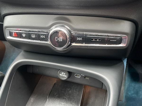 Used Volvo XC40 2022 for sale - 76243197: Photo 12