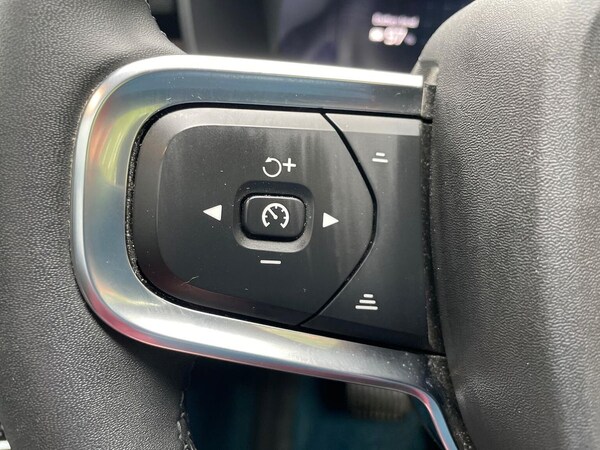 Used Volvo XC40 2022 for sale - 76243197: Photo 27