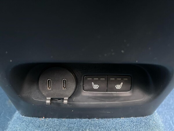 Used Volvo XC40 2022 for sale - 76243197: Photo 44