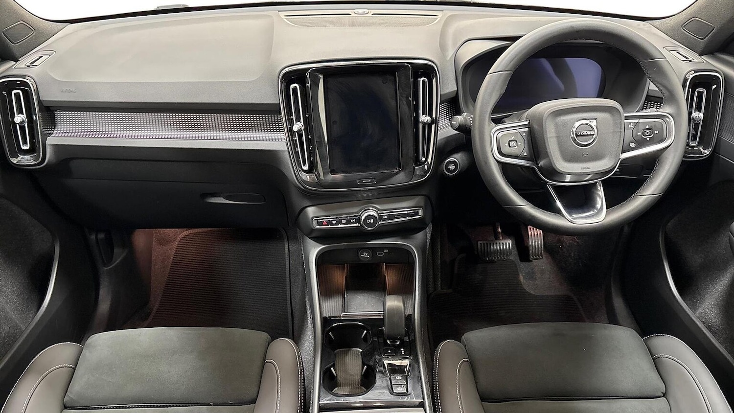 Used Volvo XC40 2024 for sale - 76541807: Photo 10