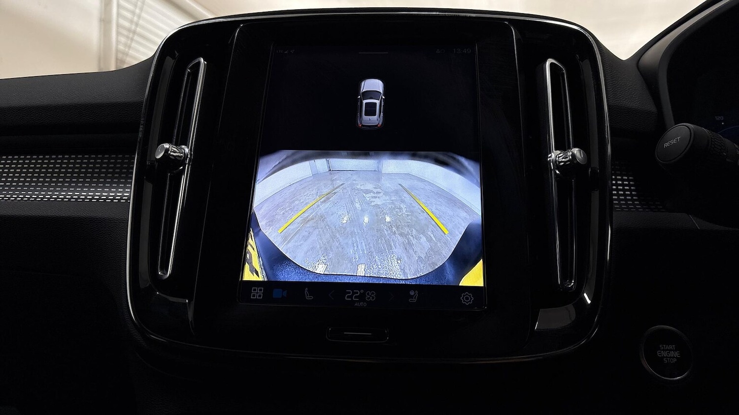 Used Volvo XC40 2024 for sale - 76541807: Photo 14