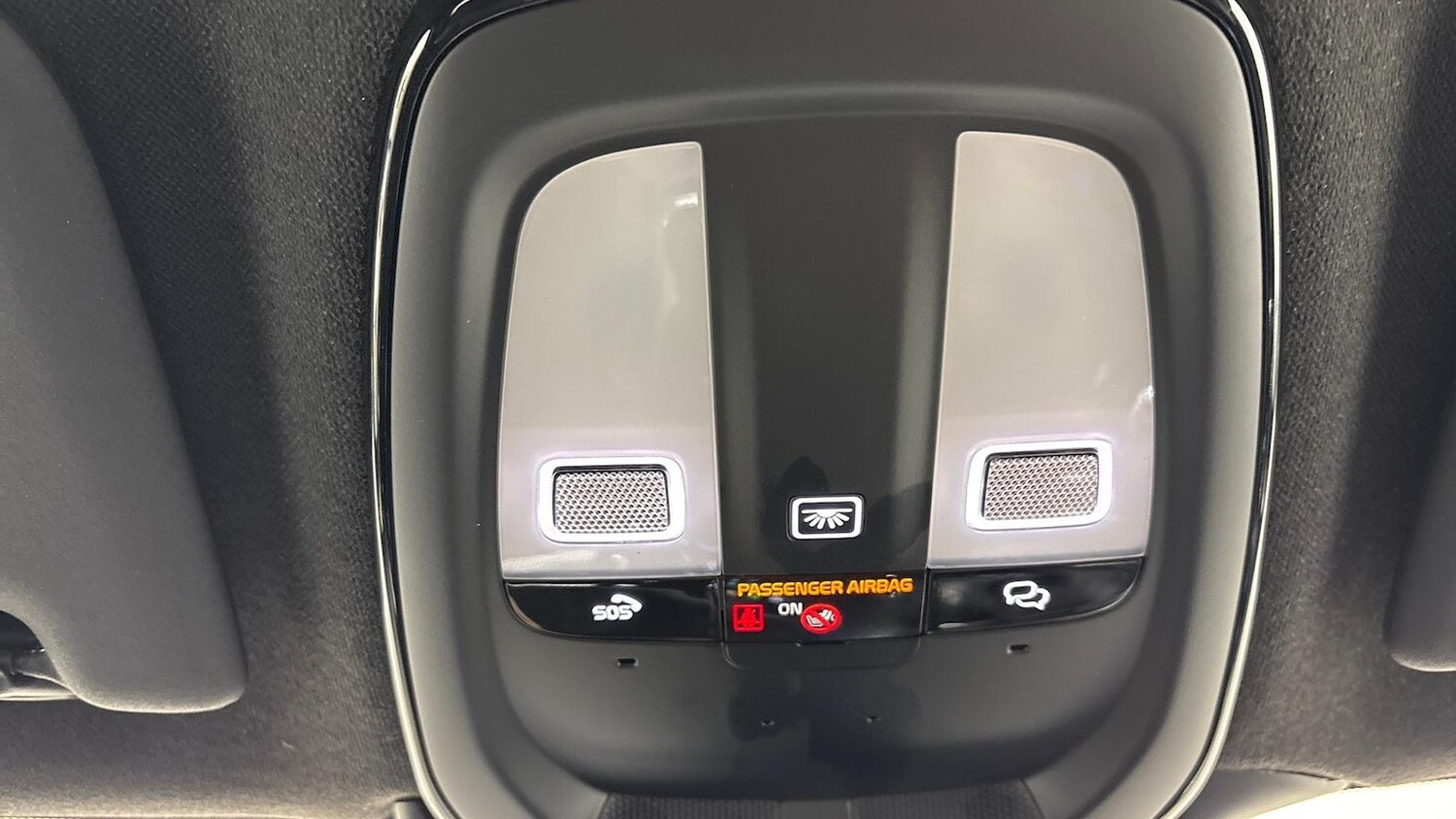 Used Volvo XC40 2024 for sale - 76541807: Photo 15