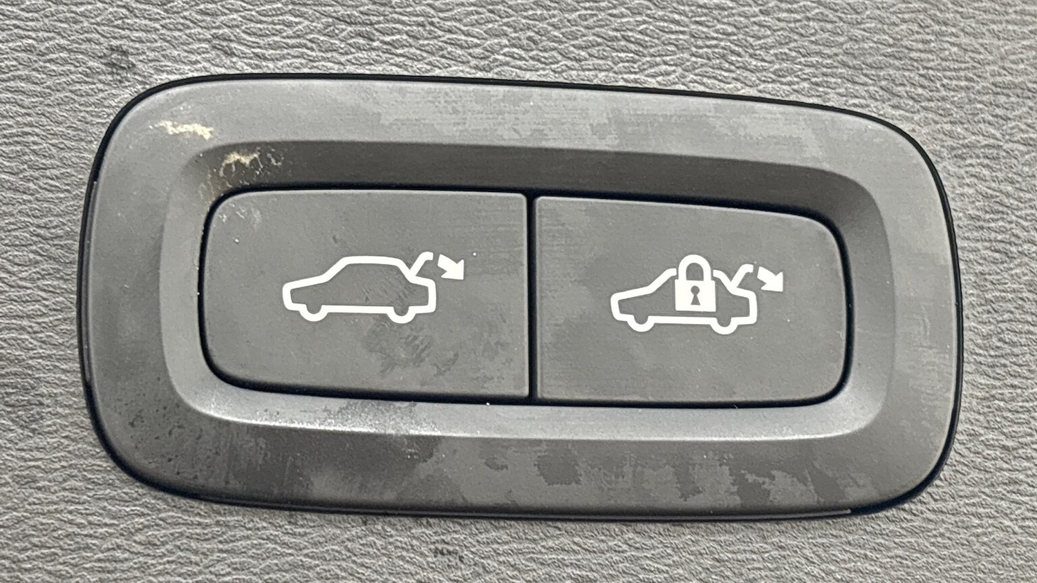 Used Volvo XC40 2024 for sale - 76541807: Photo 23