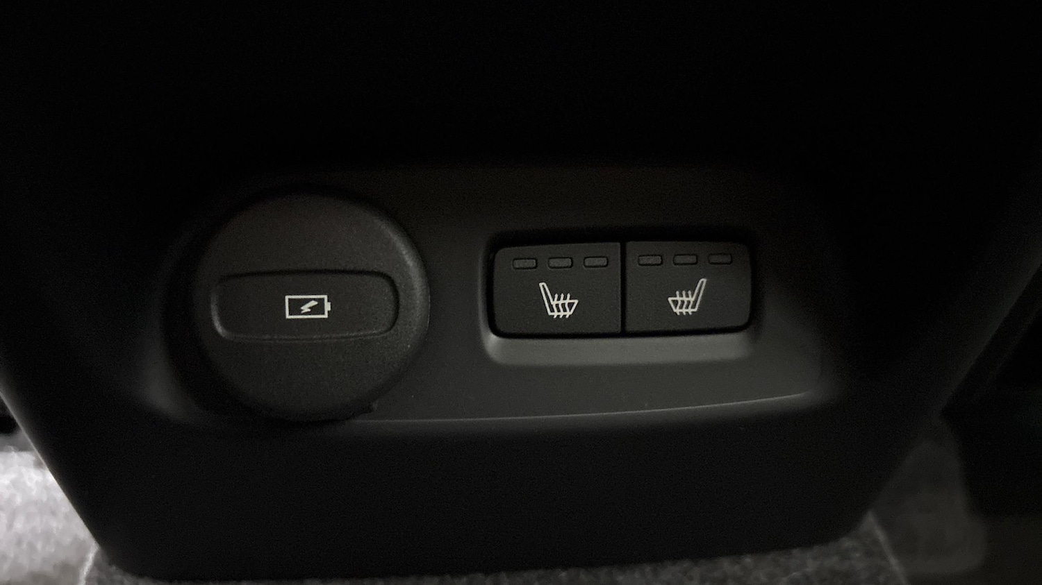 Used Volvo XC40 2024 for sale - 76541807: Photo 24