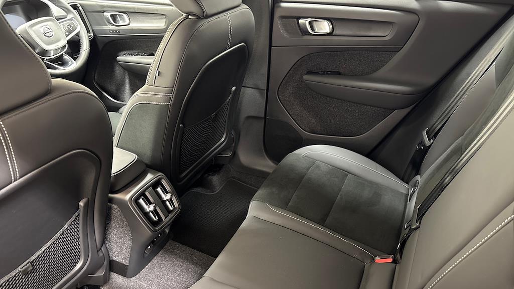 Used Volvo XC40 2024 for sale - 76541807: Photo 25