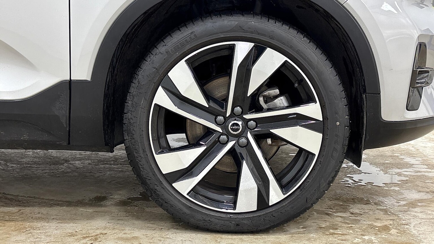 Used Volvo XC40 2024 for sale - 76541807: Photo 30