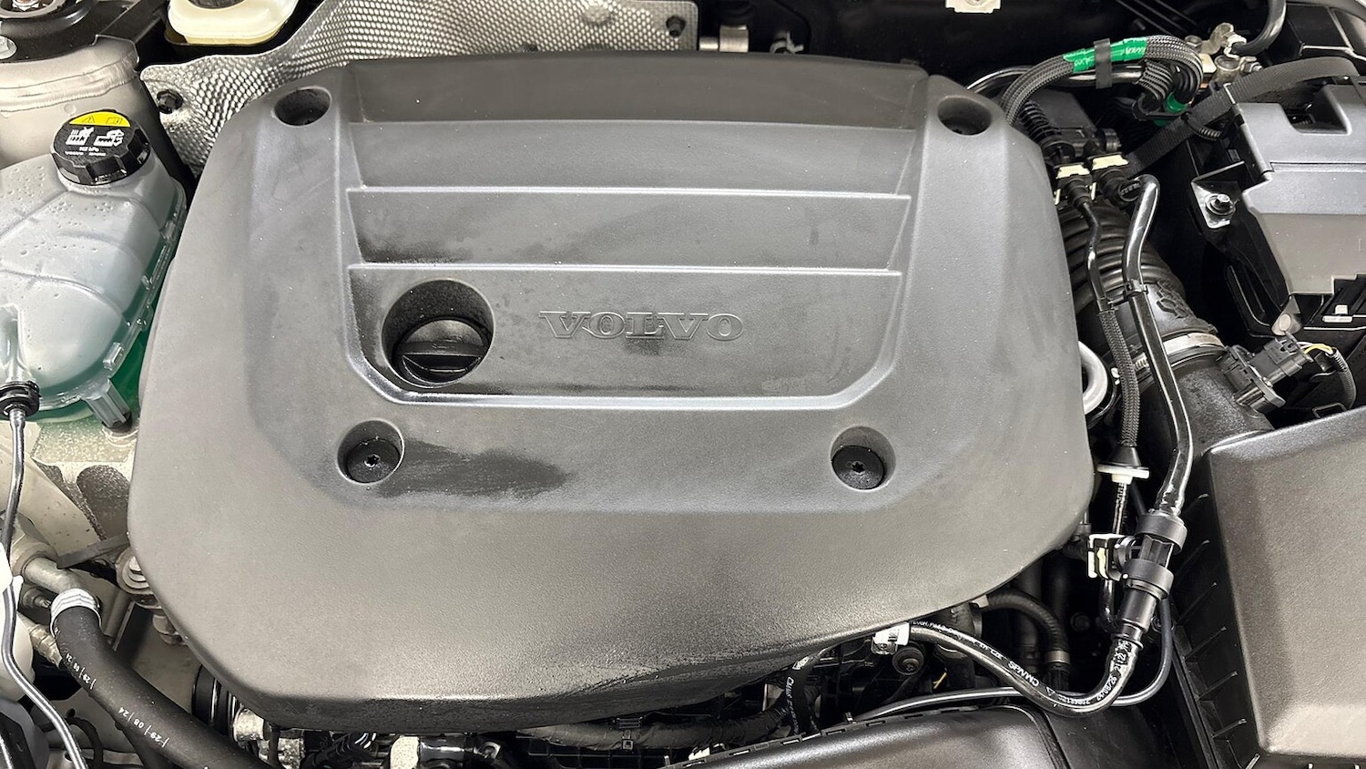 Used Volvo XC40 2024 for sale - 76541807: Photo 41