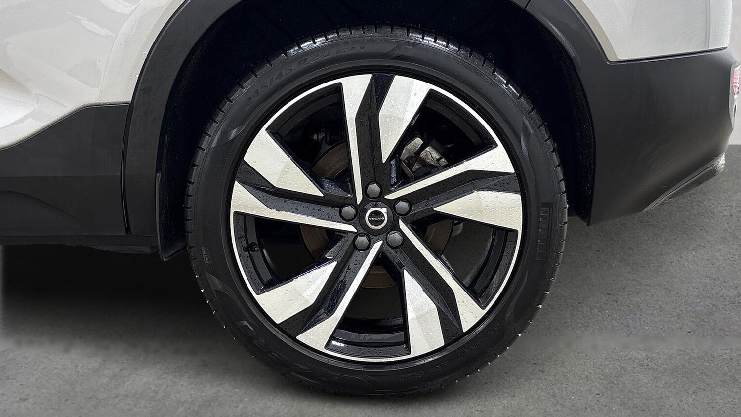 Used Volvo XC40 2024 for sale - 76541807: Photo 8