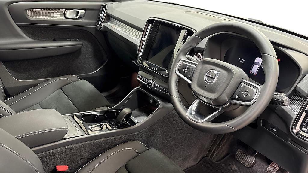 Used Volvo XC40 2024 for sale - 76541807: Photo 9