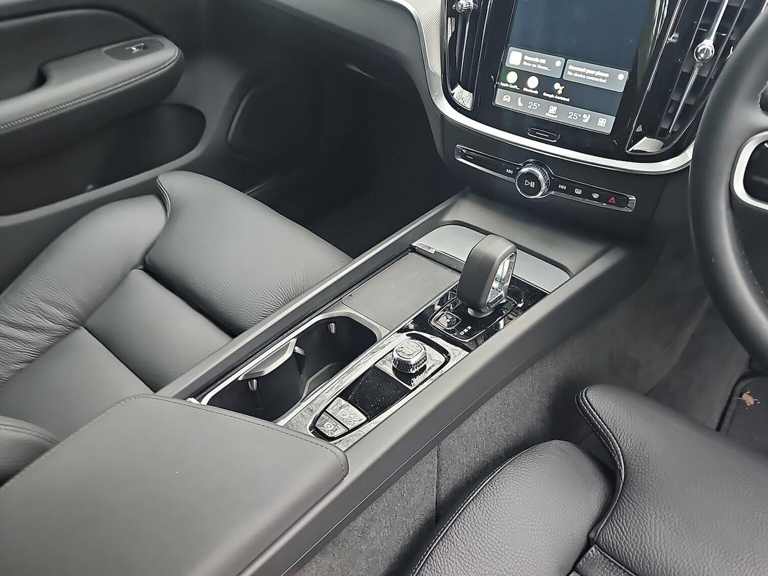 Used Volvo V60 2025 for sale - 77489592: Photo 13
