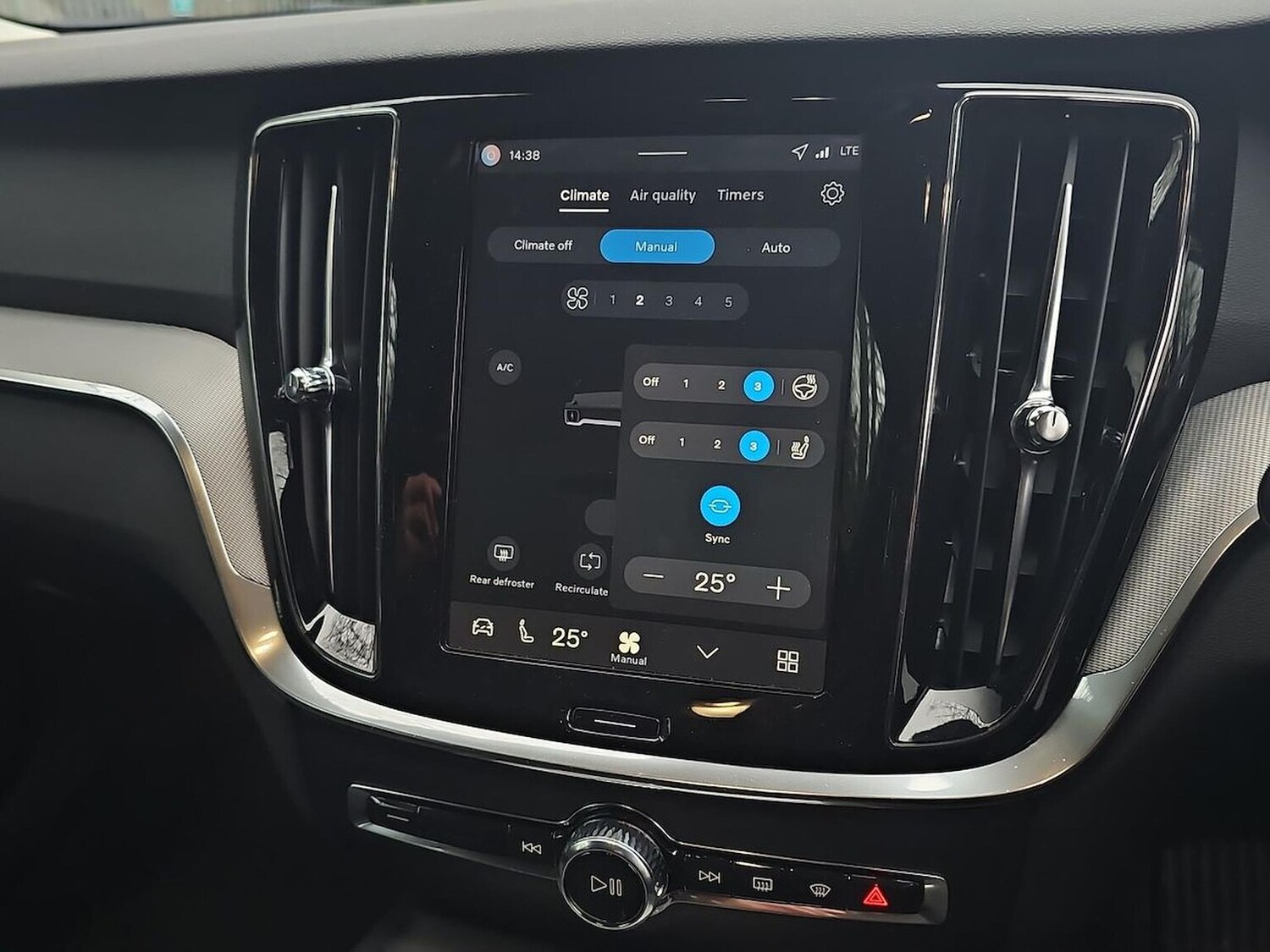 Used Volvo V60 2025 for sale - 77489592: Photo 25